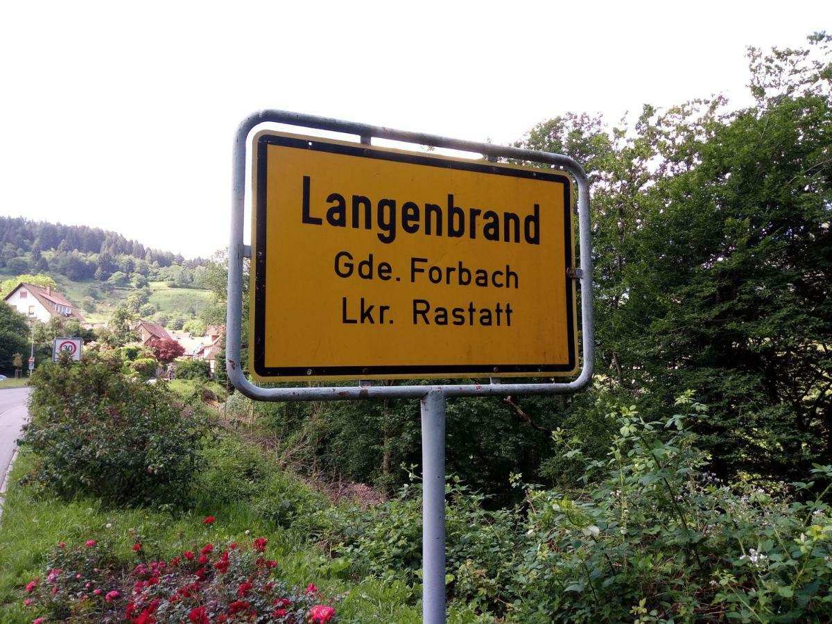 Ferienwohnung Kirchblick Langenbrand Esterno foto